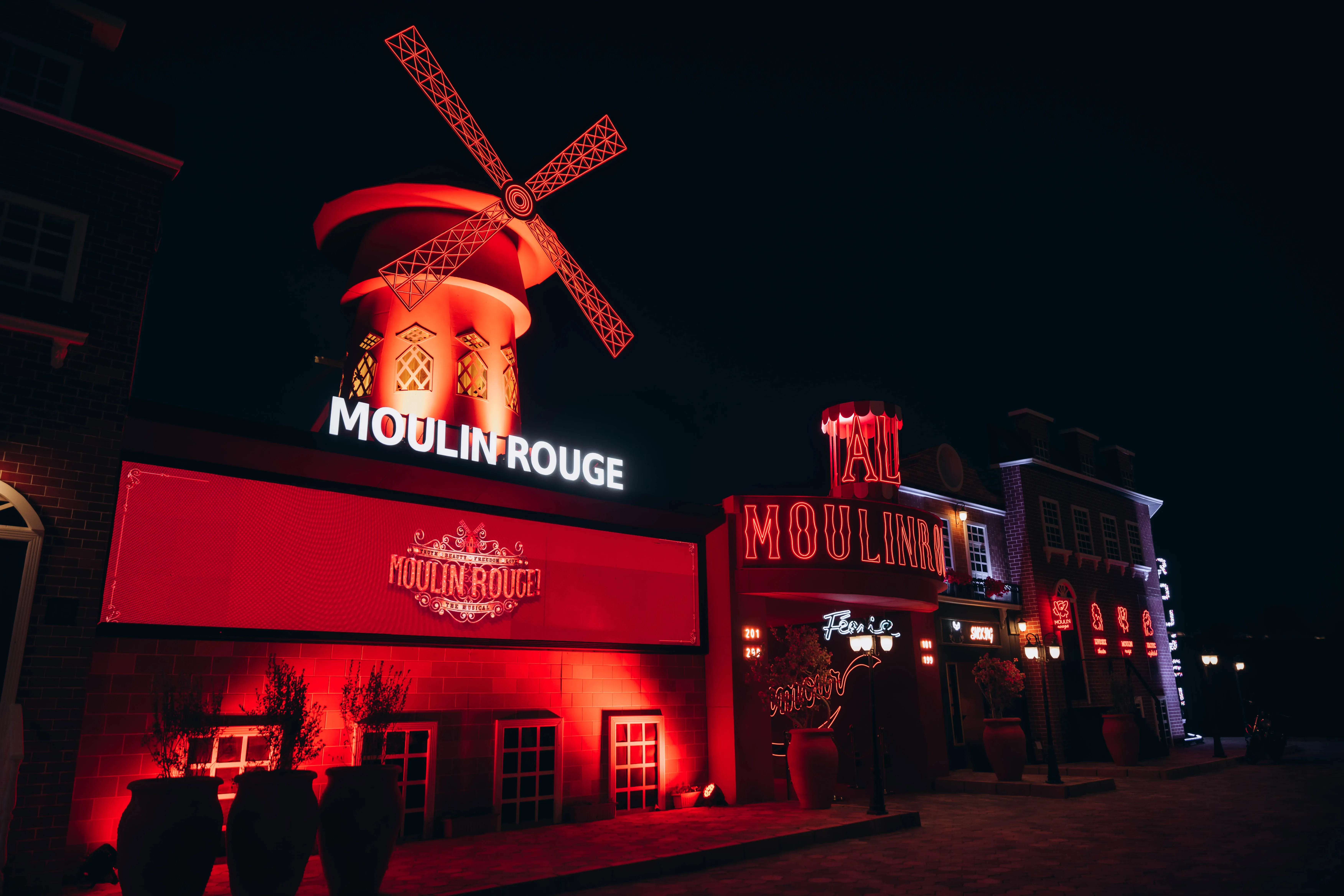 Midnight in Paris: The Moulin Rouge Spectacle (NYE 2025)